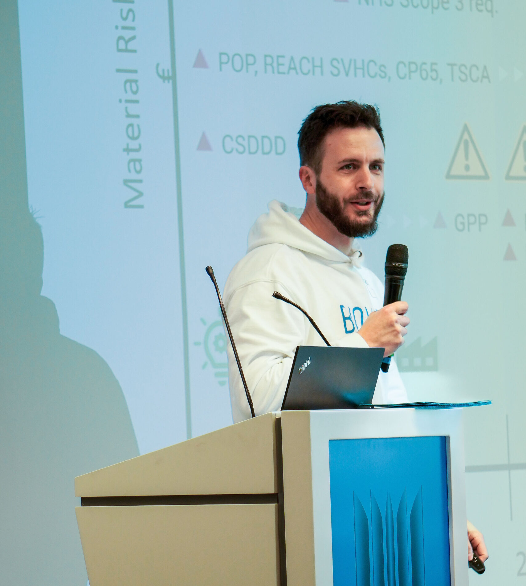 Fachkongress2025-Julian-Lotz-Speaker_maxinejuliephoto